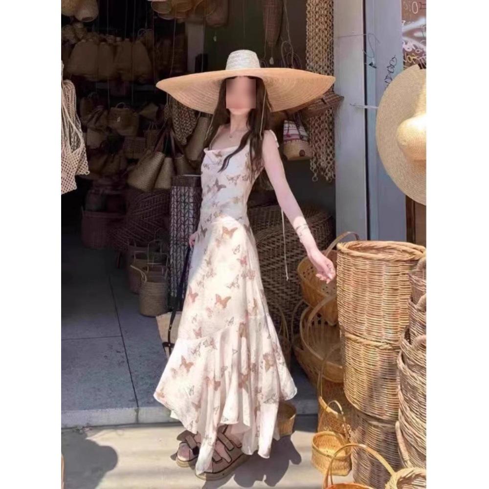 

Женское летнее платье 2025 года с принтом бабочек, драпированным вырезом, на бретелях-спагетти, асимметричное, длинное S (for under 45kg)