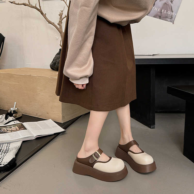 Fashion Two Strips Round Toe Soft Slippers For Women Casual Sneakers For Women Shoes Kawaii Sandals Woman Sport Outings Special