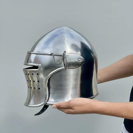 Medieval Knight With Steel Crusader Helmet Gothic Full Face Armor LARP Reenactment Cosplay Helmet Gift