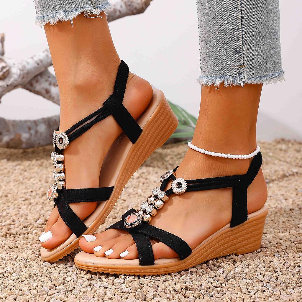 New Style Round Toe Wedge Heel Metal Decorated Fashionable Women's Shoes Flat Wear-resistant Comfortable Casual Sandals