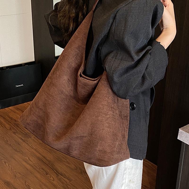 Korean Niche Underarm Bag Women's New 2025 Large-capacity Casual Fashion Retro Tote Bag Commuter Shoulder Bag