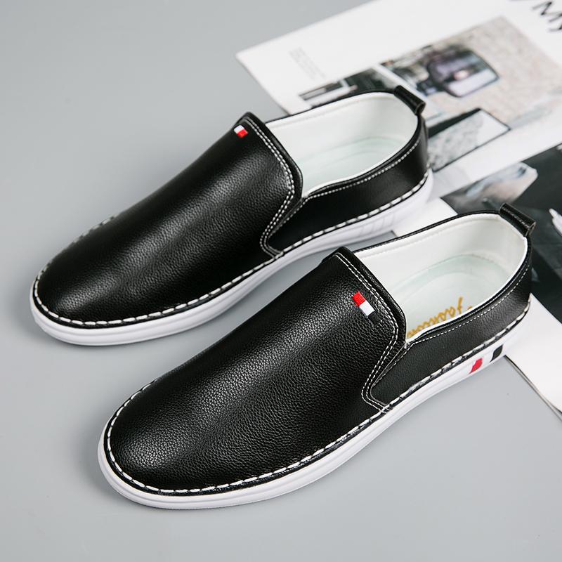 Personality Casual Mens Loafers Lightweight Leather Mens Slip on Flats Elegantes Minimalist Shoes Men Breathable Driving Shoes