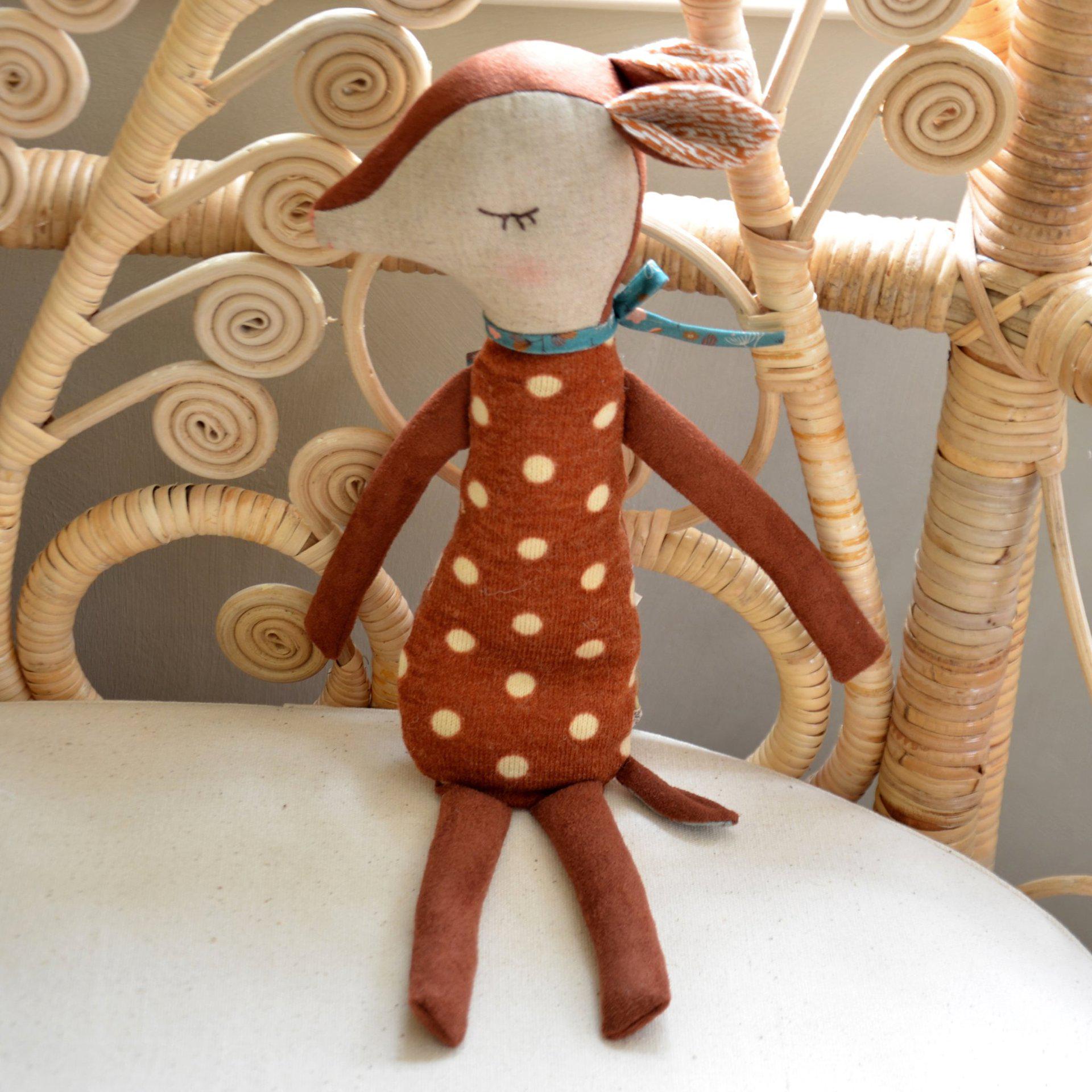 

Bambi Deer Nordic Style Cotton Plush Toy for Kids - Cute Fawn Doll for Comfort and Photography Decor