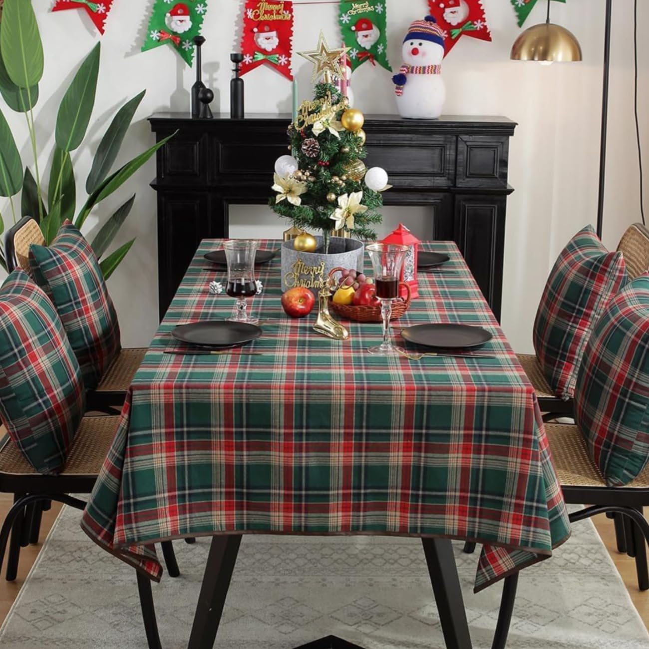 Christmas Tablecloth, Multi-Purpose Red Checkered Table Cover, Rectangular Christmas Plaid Tablecloth, Washable, Stain-Resistant, Heat-Resistant, Dura