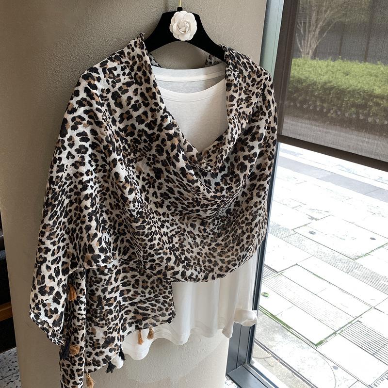 Retro Leopard Print Cotton And Linen Scarf, Women'S Spring And Summer Neck, High-End Feeling, Spice Girl Decorative Silk Scarf, Thin Outer With Shawl