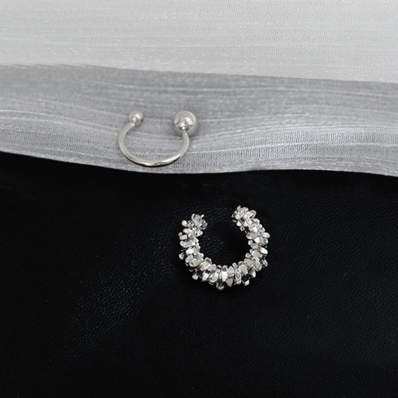 

Маленький комплект из двух предметов без отверстий для ушей, клипса для ушей Tea Cold Wind, женская