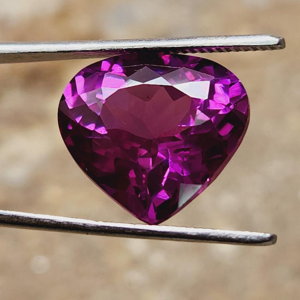 20.26 CT Natural Padparadscha Sapphire Gemstone Heart Shape Certified