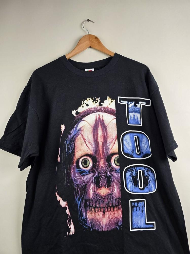 

Remake Tool band Unisex Men Women Skull Graphic T shirt vtg NH25058 Unisex T-Shirt L
