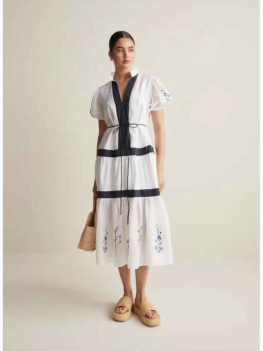 Linen Color Block Dress with French Embroidery, Stand Collar, Puff Sleeves, and Wide Hem Skirt S белый