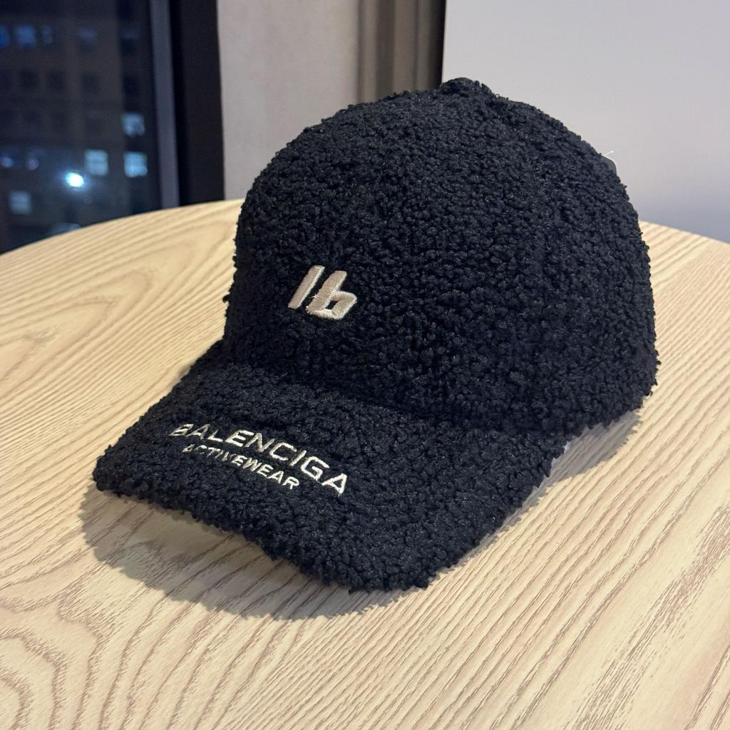 New Autumn and Winter Warm Plus Velvet and Thickened Lambswool Cap for Women Ins Trend Versatile Baseball Hat for Men