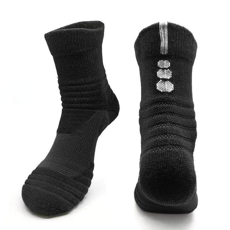 Men's Spring and Autumn Classic Running Basketball Sports Sweat Breathable Tube Socks