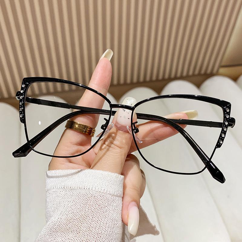 Women's Cat-Eye Rhinestone Eyeglass Frames: Trendy Photochromic & Anti-Blue Light Glasses