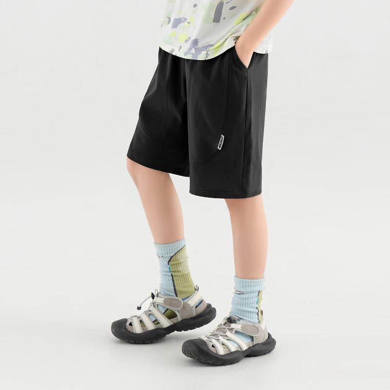

Boys Summer Arc-Spliced Casual Sports Shorts 120