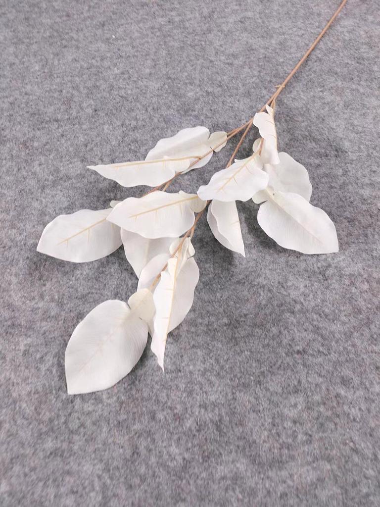 Weiße Hochzeitskapelle Decke Seidenblumen-Dekoration & Gangläufer