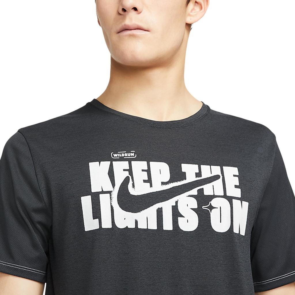 Nike Set-in Sleeve T-Shirt Men's Black DD5277-045