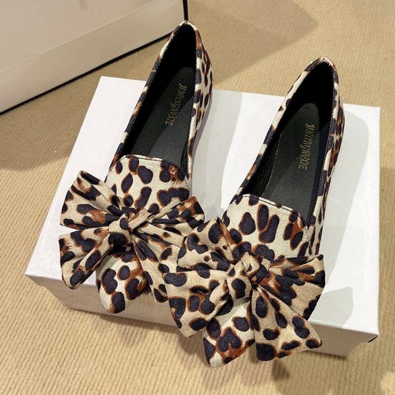 Retro Damen Flats mit Schleife Spitzschuh Sexy Damen Schuhe 2025 Sommer Bequem und Elegant Soziale Luxusmarke Kleid