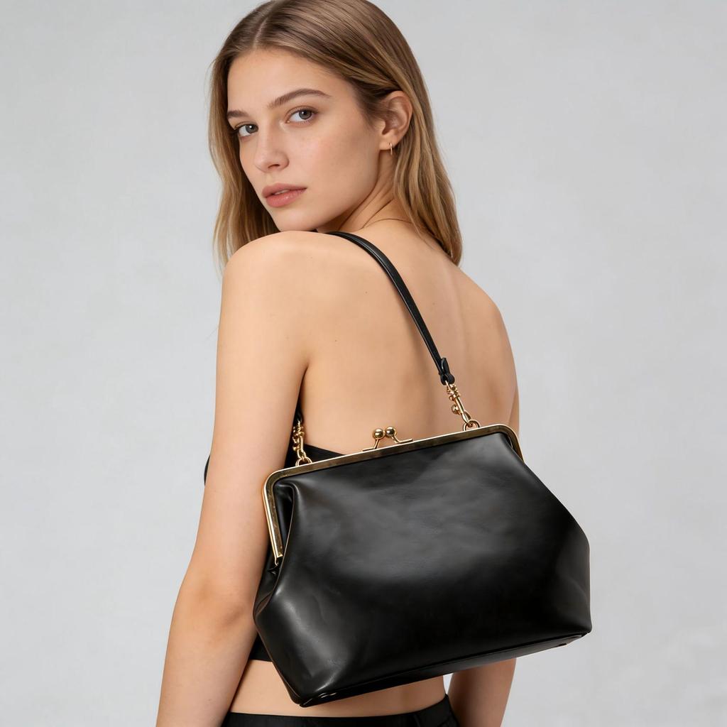 Trendy Large Capacity Women's Clasp Handbag - Versatile and Stylish Single Shoulder Bag
