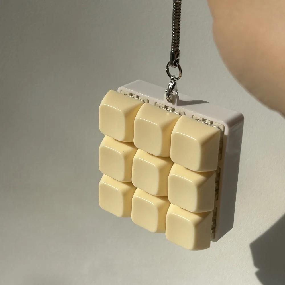 New Fidget Keychain DIY Keyboard Fidget Keychain Keys Button Relief Stress Finger Keyboard Cap 4/9Keys Pass The Time Clicker Toy