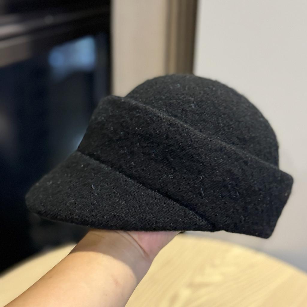 Ladies Elegant and Breathable New Autumn and Winter Temperament Versatile Short Brim Peaked Hat Warm Knitted Hat Trend