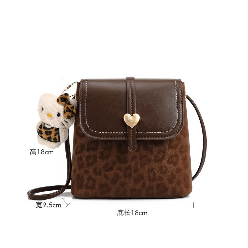 

Today s popular mini messenger small bag, new lightweight leopard print diagonal span bag, large-capacity mobile phone bag