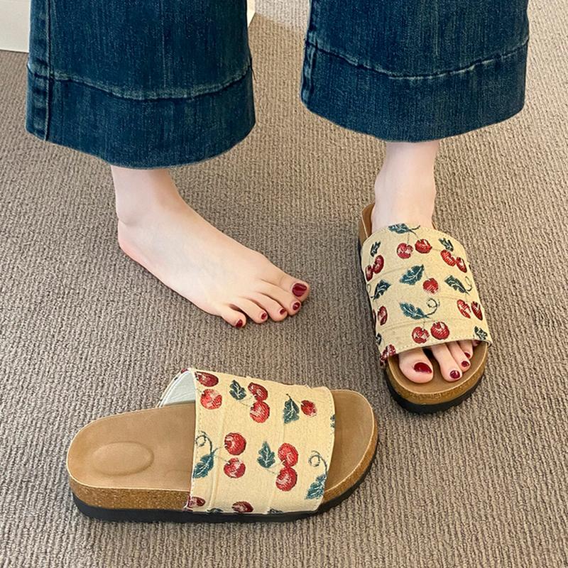 Fashion Shoes Ladies' Slippers Summer Clogs Woman Platform Pantofle Beach Soft 2025 Rubber Slides  Shoes Women Female Slippers Platform
