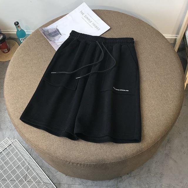 

Шорты женские летние повседневные свободные брюки с буквенным принтом на шнурке для отдыха в стиле хип-хоп повседневные универсальные спортивные штаны для бега с карманами, широкие шорты M чёрный