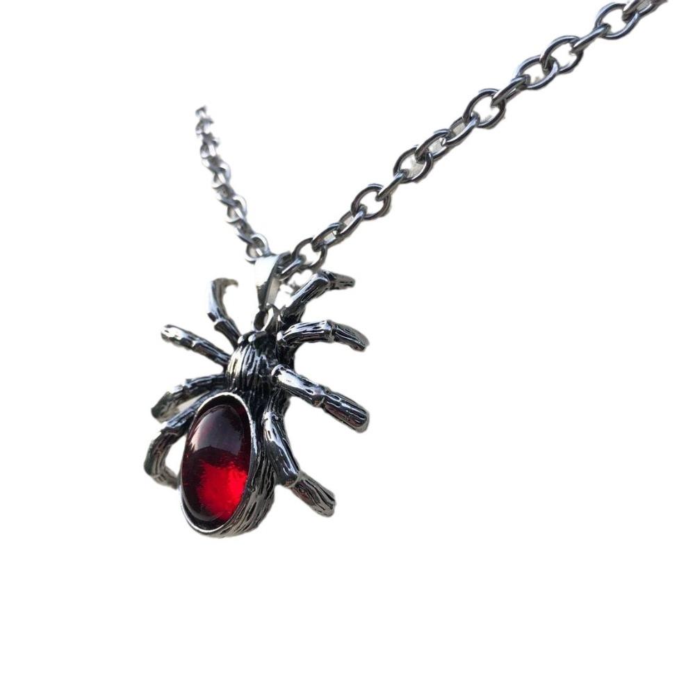 Gothic Punk Sliver Color Simulation Spider Insect Red Oval Crystal Pendant Necklace for Women Men Hallowmas Jewelry Accessories