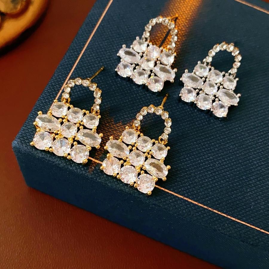 Sparkle  Zircon Bag Pendant Earring for Women Light Luxury Palace Style Exquisite Drop Earrings Fashion Wedding Bride Zircon