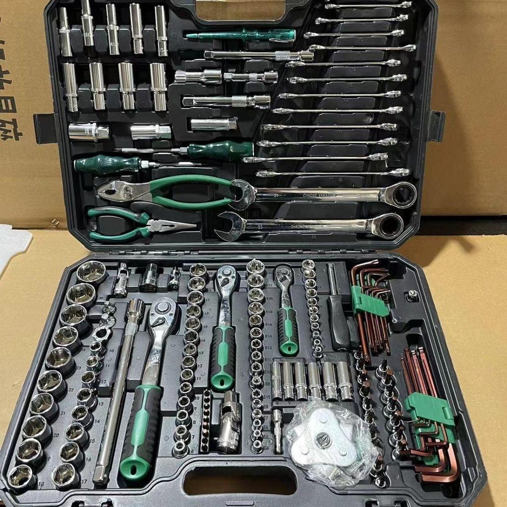 121-Piece Car Maintenance Repair Tool Set with Socket and Wrench Combination