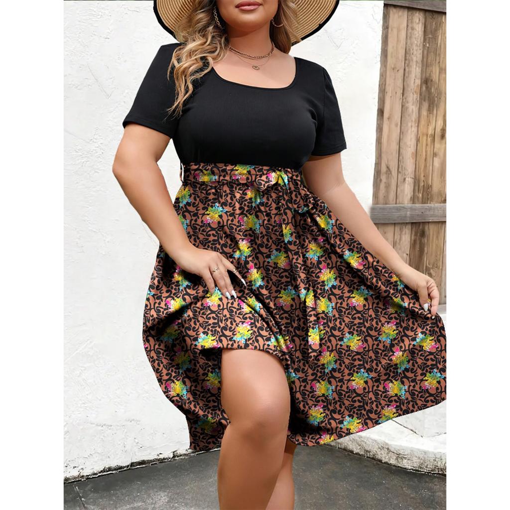 Women's Fashionable And Trendy Round Neck Short Sleeved Waist Print Dress In Plus Size