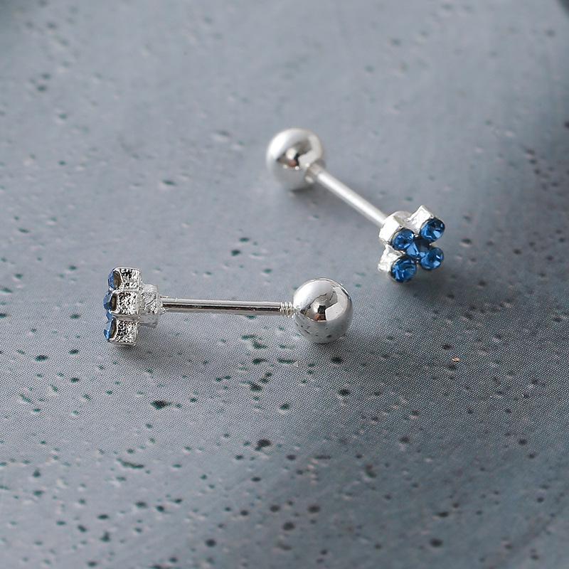 Exquisite S925 Round Ball Stud Earrings with Colorful Diamond Accents and Four-Leaf Clover Design синий
