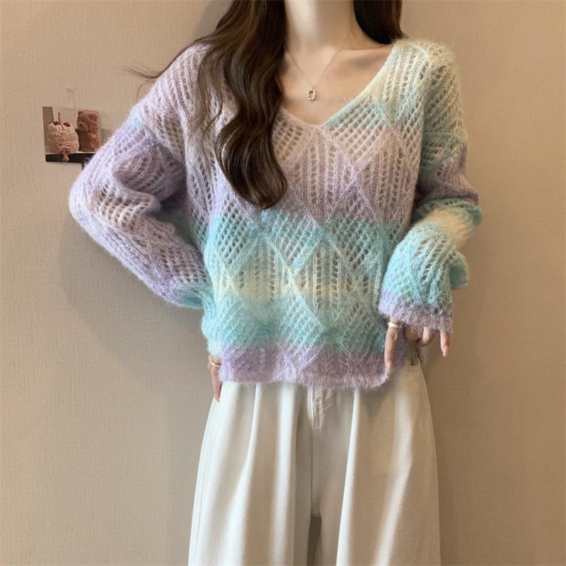 2024 European Loose Gradient V-neck Knit Sweater for Women - Autumn Sweet Style