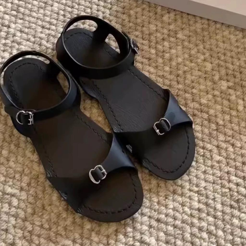 Sheepskin Version~ Row Style Red Sandals Women's 2025 Summer New One-word Buckle with Flat Open-toed Cool Slippers Outside