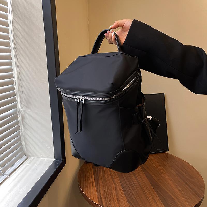 Commuter Backpack Women's New Large-capacity Small Schoolbag Casual Fashion Backpack