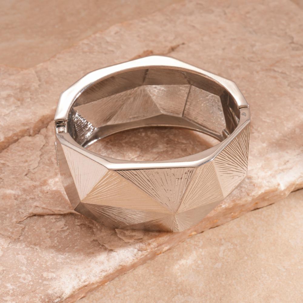 Metal Spring Bangles Europe American Style Exaggerated Bracelet Unique Wide Open Bangle  Decoration