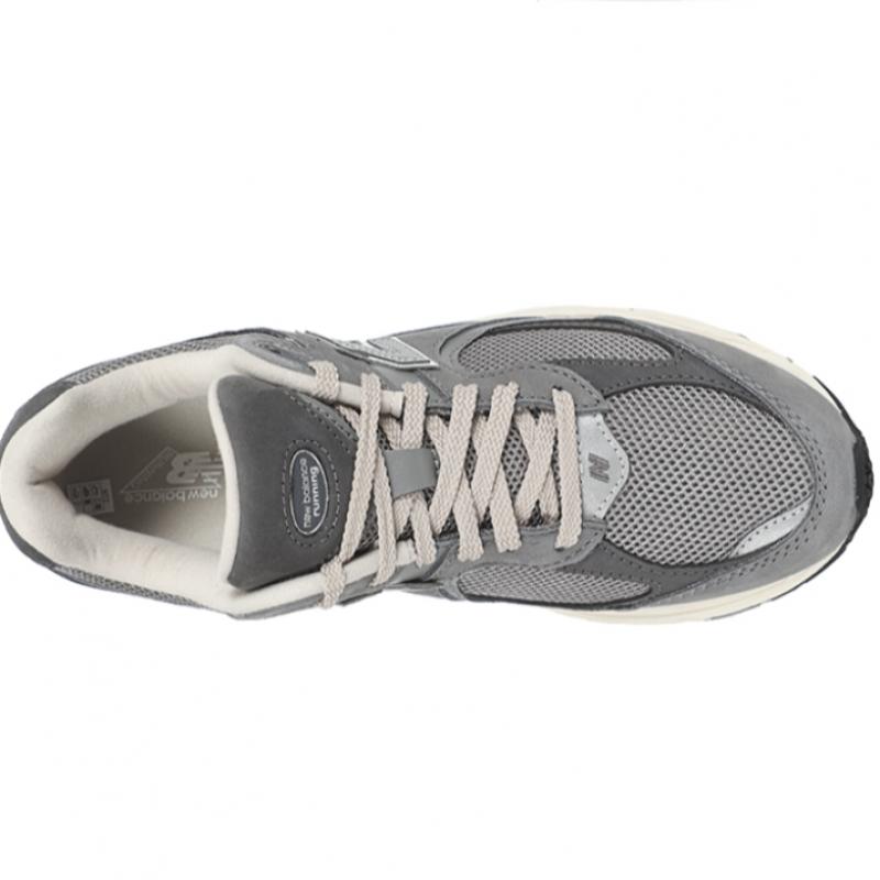 New Balance 2002r Premium Vintage Grau