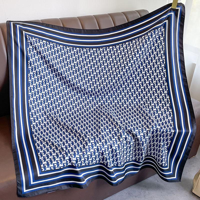 New Square Scarf Temperament Versatile Vacation Beach Scarf Scarf Scarf Women High-end Spring and Autumn Summer Women