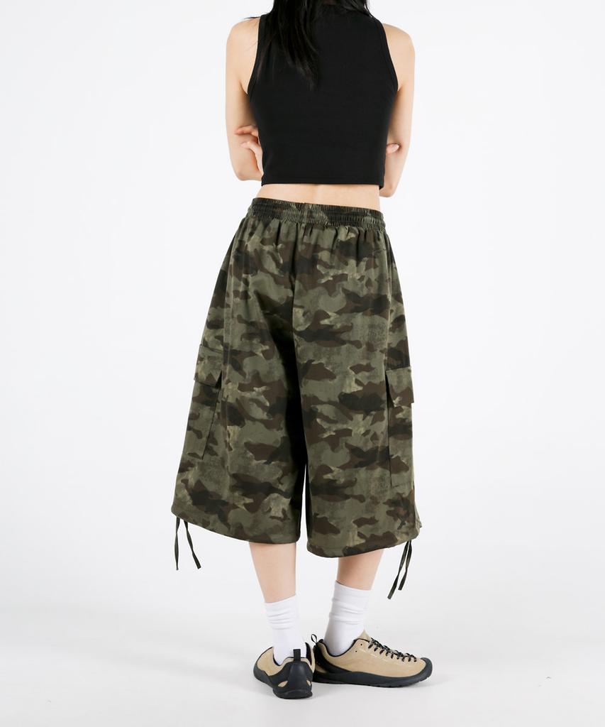 UMM Women'S Elastic Waist Camo Wide Bermuda Shorts 2 Colors