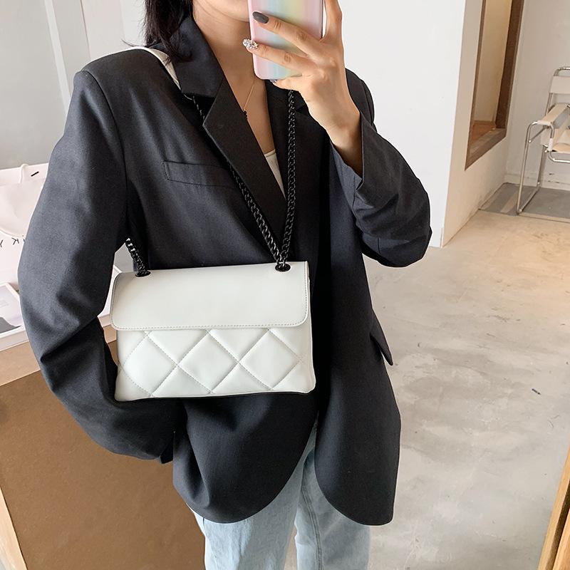 Rhombus bag women's chain shoulder armpit bag new popular messenger bag simple and fashionable small square bag
