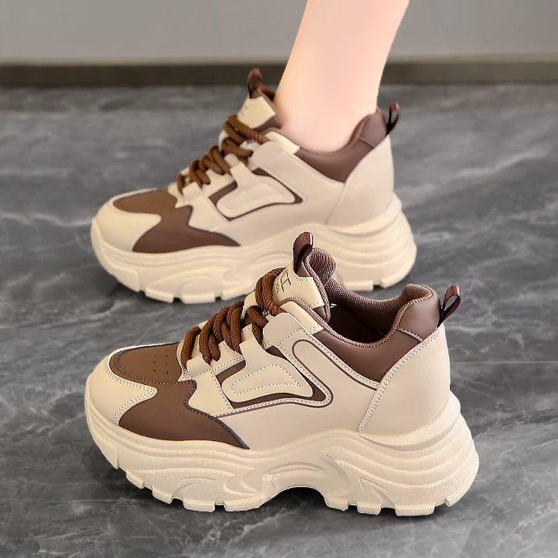 Small dad shoes women's versatile fried street 2025 new spring and autumn platform casual shoes Internet celebrity explosion
