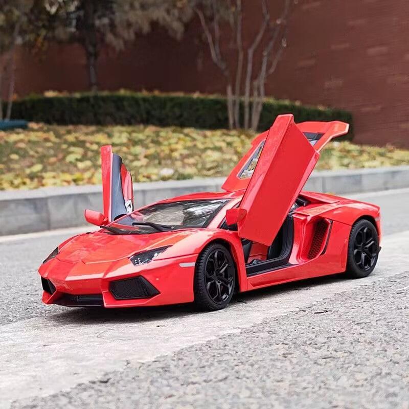

1:18 Aventador LP740 литой спортивный автомобиль модель литой металл гоночный автомобиль транспортные средства модель высокая имитация коллекция детская игрушка подарок красный