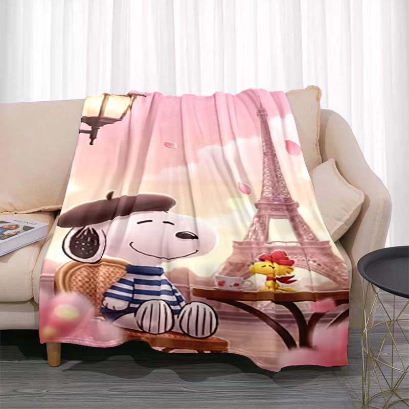 Warm blanket, Snoopy cartoon pattern, comfortable nap blanket, soft and skin-friendly, a great gift for friends and family.