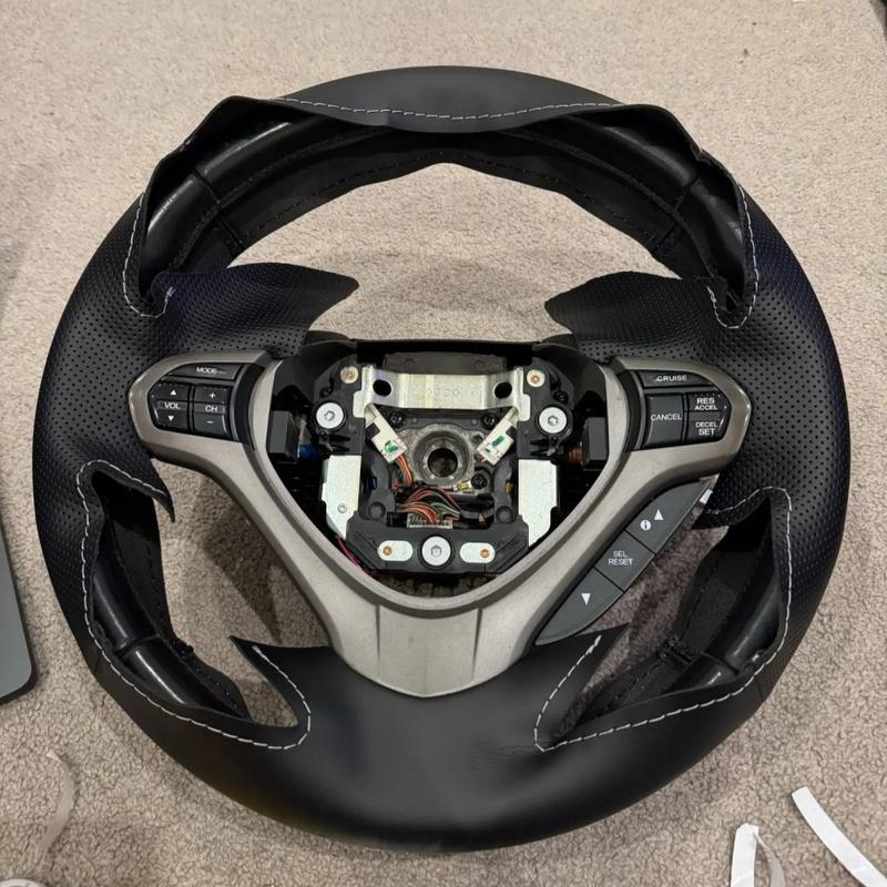 Hand-stitched Perforated Non-slip Microfiber Leather Steering Wheel Cover For Honda Spirior OId Accord 2009-2013 Car Accessories