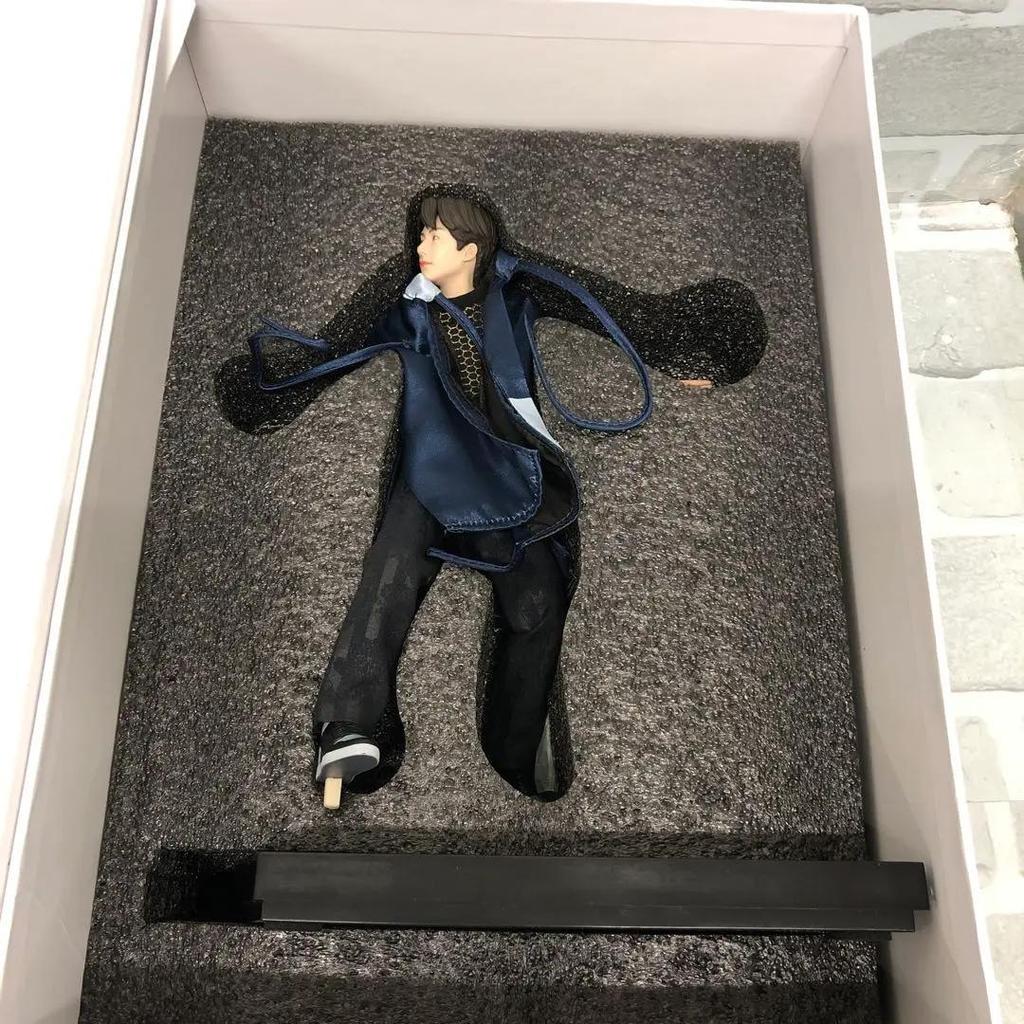 [USED] YM3639 BTS JUNG KOOK IDOL Statue