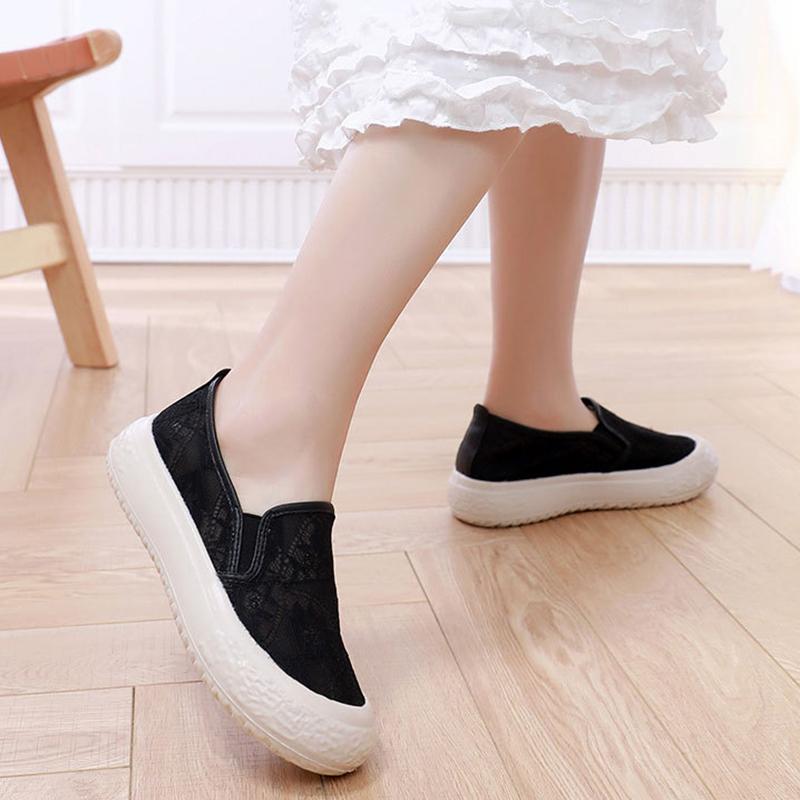 Spring Summer Women’s Breathable Mesh Shoes Lady Lightweight Slip-on Shoes Women Casual Non-slip Comfortable Walking Shoes
