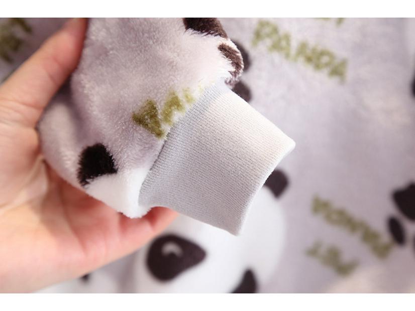 Girls' Flannel Pajama Set: Autumn/Winter Thickened Two-Piece Homewear for Babies and Kids