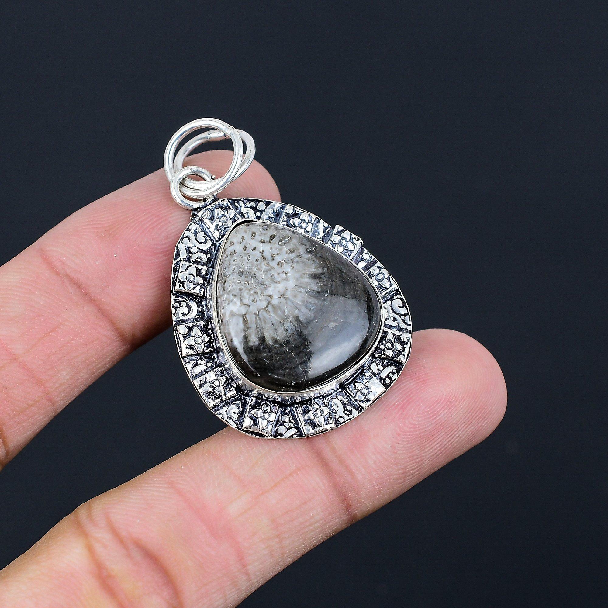 Root Chakra Stingray Coral Stone Elegant Art Deco New Pendant Jewelry 925 Silver