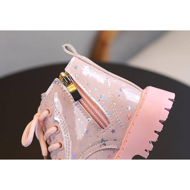 Korte barnestøvler - Lyse og allsidige jentestøvler med myk bunn