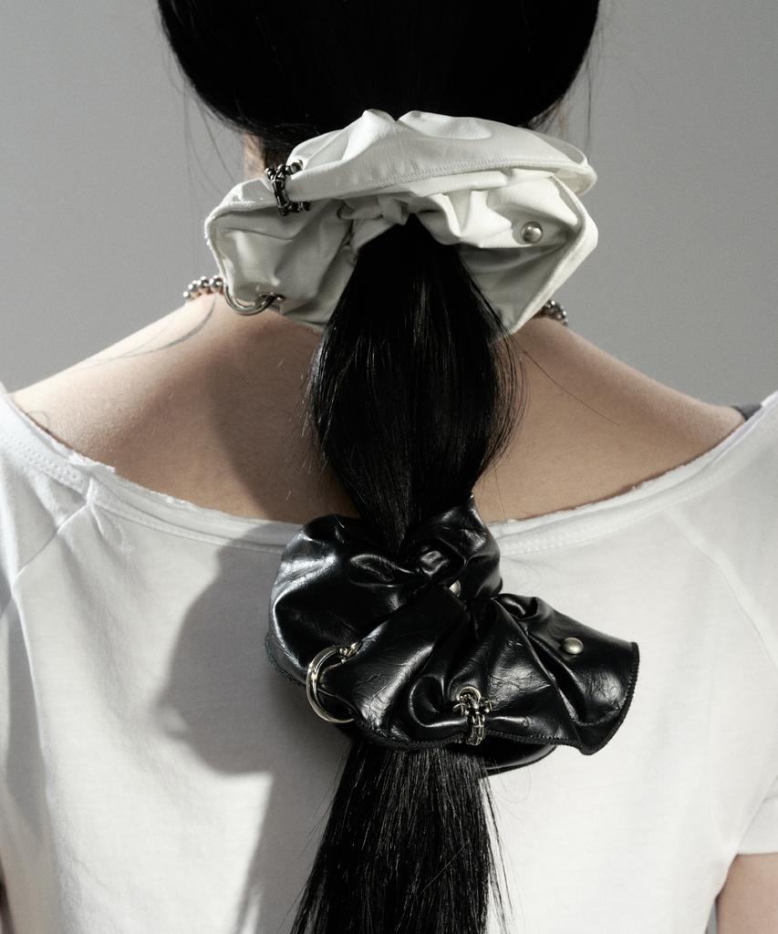 Sentiments No.716 [Black] Scrunchy