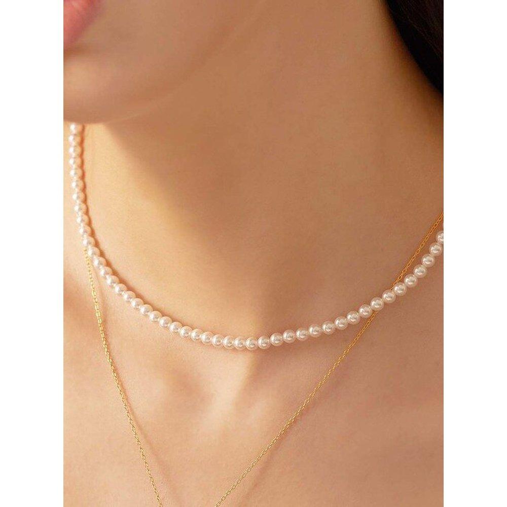 Victoria Petite Pearl Necklace
